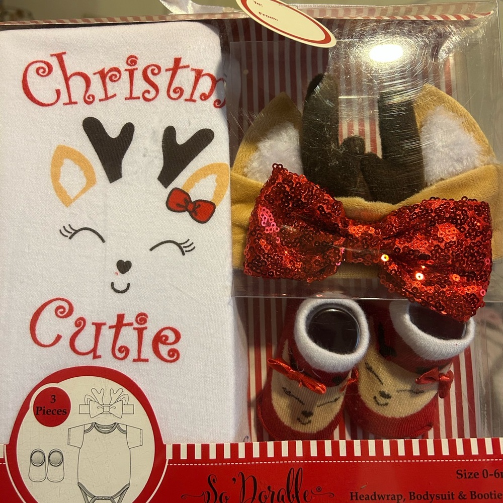 “So Dorable” Baby’s first Christmas outfit 3 piece gift set!